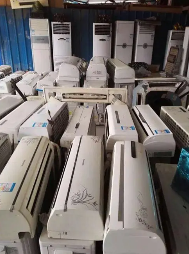 南昌東湖區(qū)專業(yè)收購二手風(fēng)機盤管，螺桿式，多聯(lián)式空調(diào)，風(fēng)管機